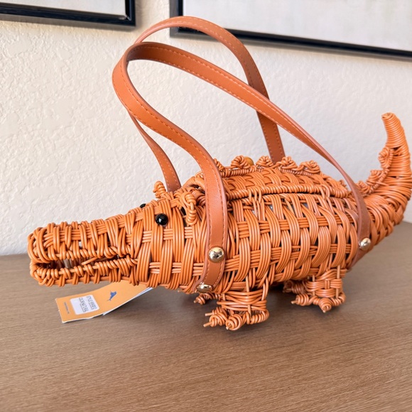 Tommy Bahama Viral Crocodile Bag